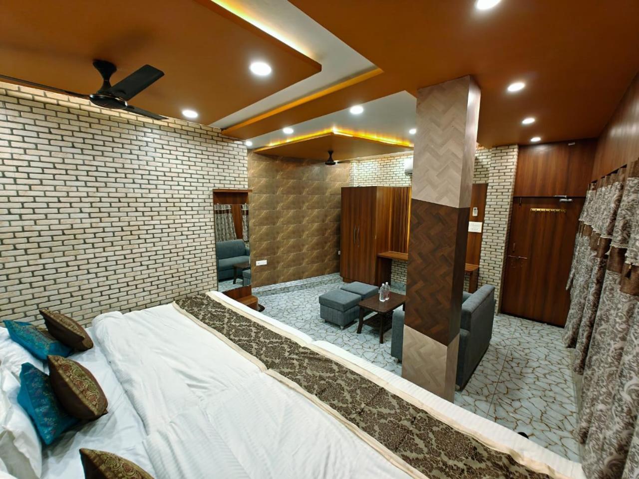Shri Kailash Pati Guest House- Opposite Kashi Vishwanath Temple Varanasi Luaran gambar